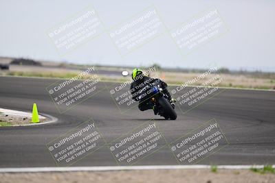 media/Apr-18-2025-TrackDaz (Fri) [[45f5874c44]]/C Group/Session 2 (Turn 10)/